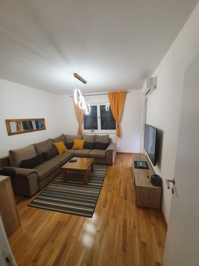 Apartman Lux Doboj Ngoại thất bức ảnh