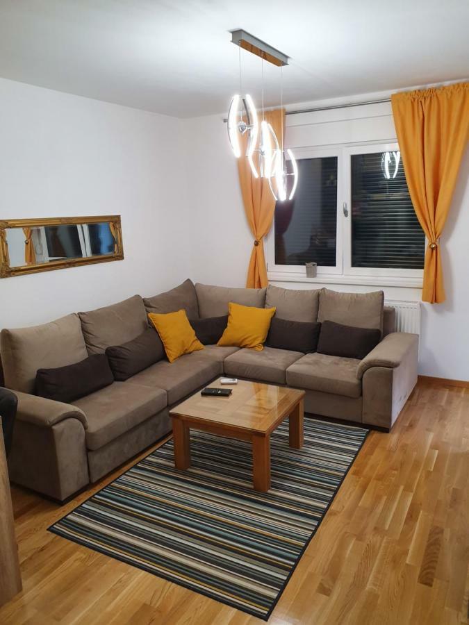 Apartman Lux Doboj Ngoại thất bức ảnh