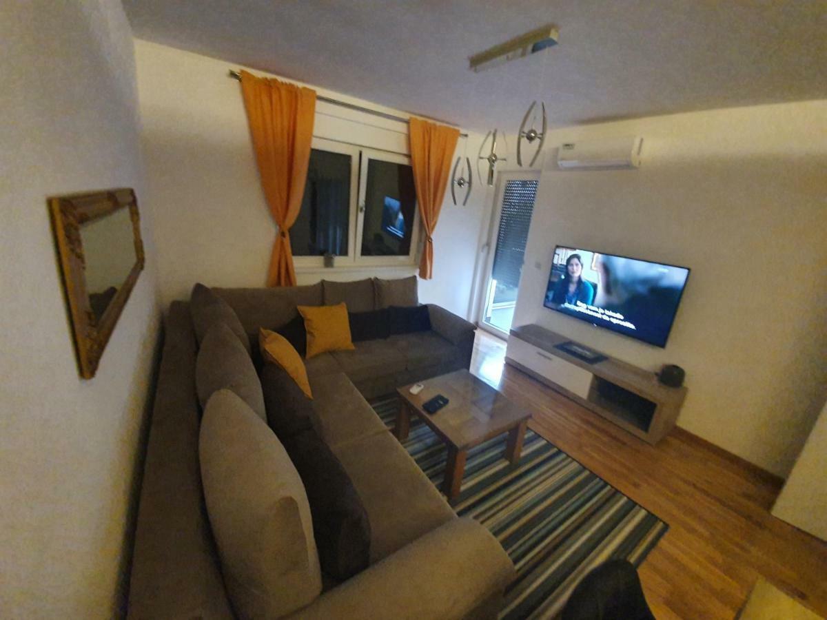 Apartman Lux Doboj Ngoại thất bức ảnh