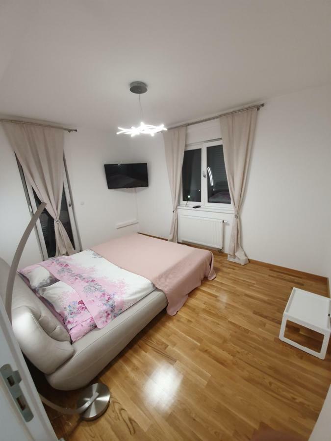 Apartman Lux Doboj Ngoại thất bức ảnh